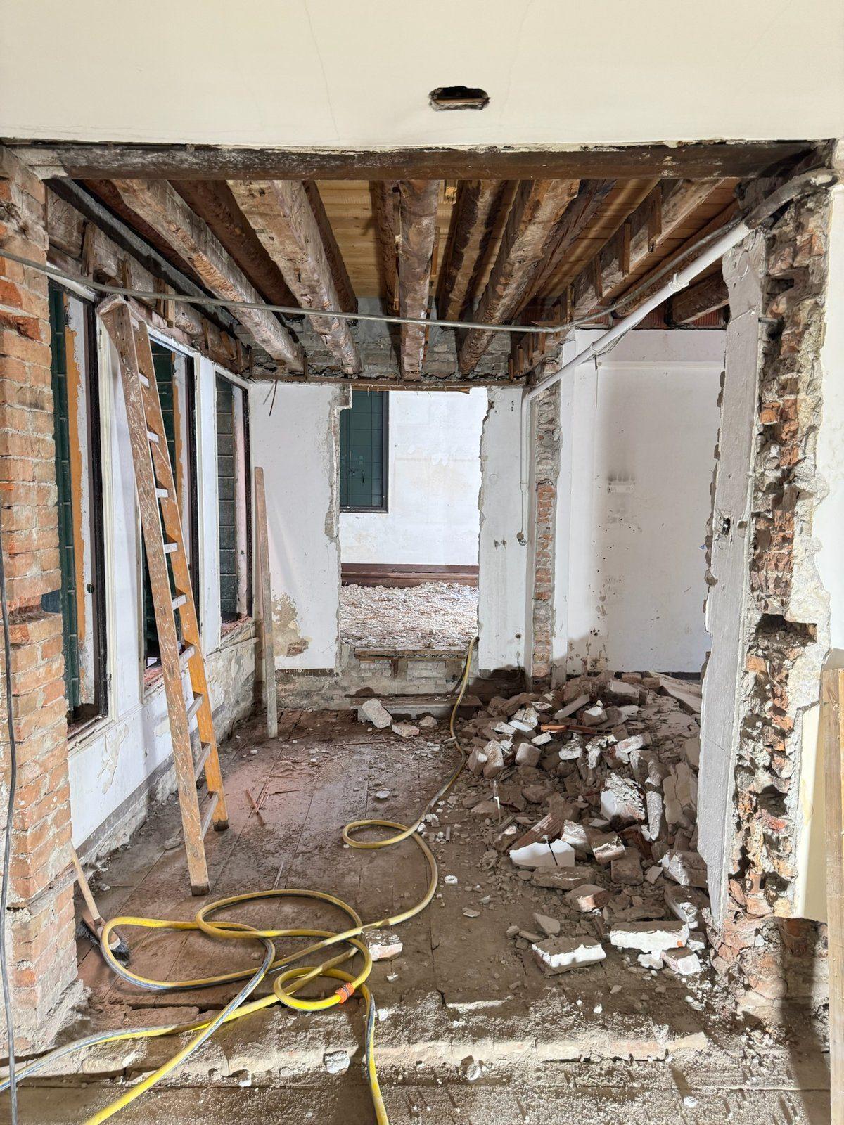 Cantiere di ristrutturazione in corso